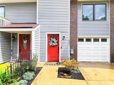 532 Hunters Path Rd