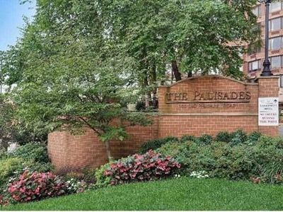 100 Old Palisade Rd APT 3501