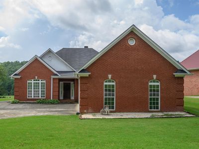 7931 Country Club Dr