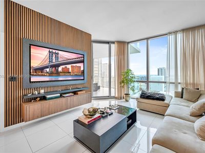 851 NE 1st Ave #2408