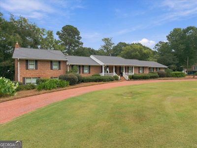 Property at 919 Crawford St, Madison, GA
