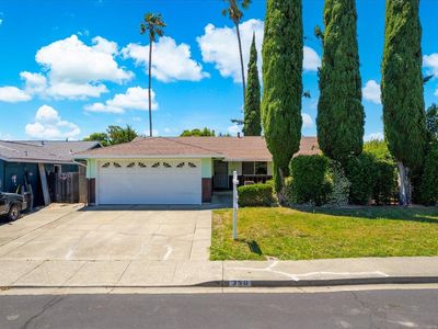 Property at 350 Weatherly Way, Vacaville, CA
