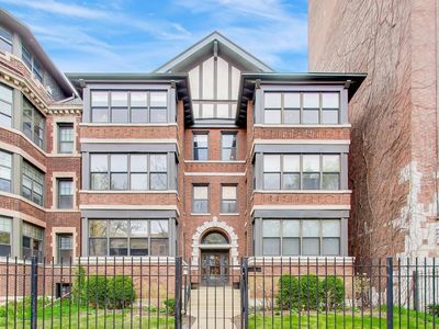 5637 N Kenmore Ave #3