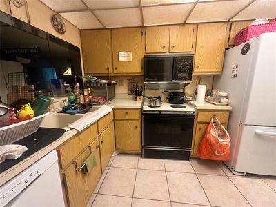 9531 Seagrape Dr #304