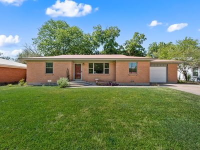 Property at 1134 Usher St, Benbrook, TX