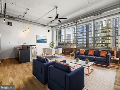 2200 Arch St APT 716