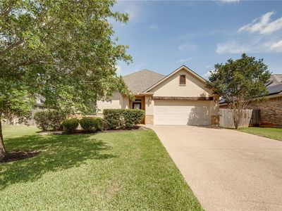 803 Emerald Dove Ave