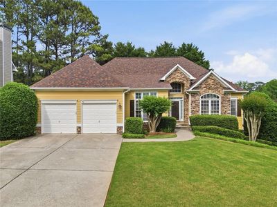 1221 Kingsbury Ln