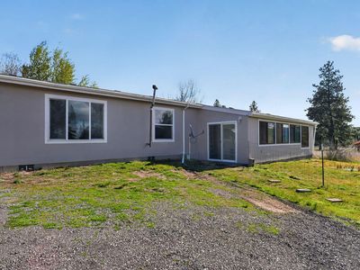 2586 Meadowview Dr