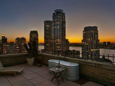 263 W End Ave UNIT PH22B