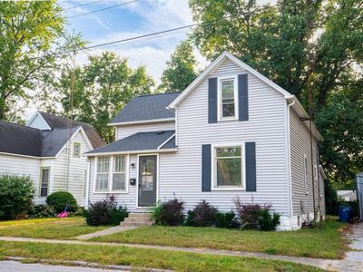 302 N George St