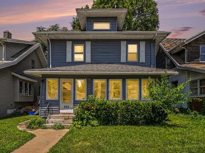 123 E Victoria St