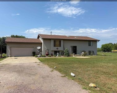 423 Golf Rd