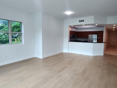 15051 Royal Oaks Ln APT 106