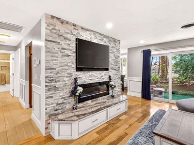 Property at 31 Church Grn APT 102, Taunton, MA