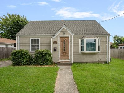 10 Sidney Ave