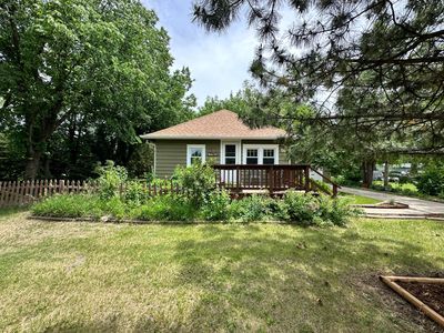 16 Quinn Ave SW