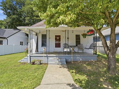 407 Walnut St