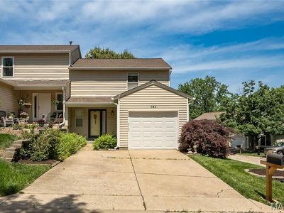 Property at 147 Cascade Terrace Dr, Ballwin, MO