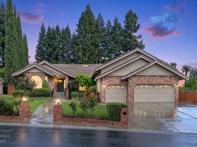 104 Oak Rim Way