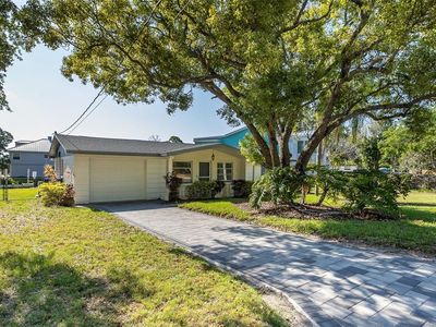 3318 Pineview Dr