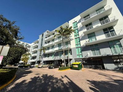 2100 Van Buren St APT 501