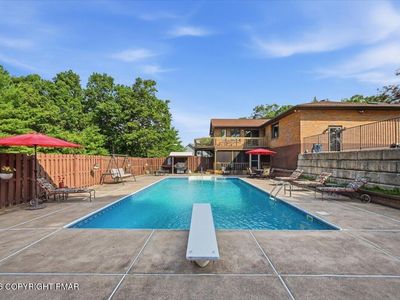 345 O'Donovan Dr
