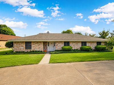 5132 Fairway Cir