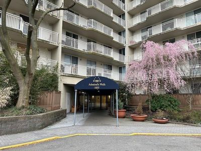 1055 River Rd APT 501
