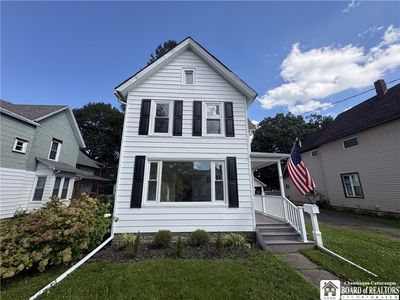 129 S 11th St