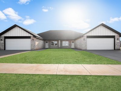 301/305 Woodstock Ln