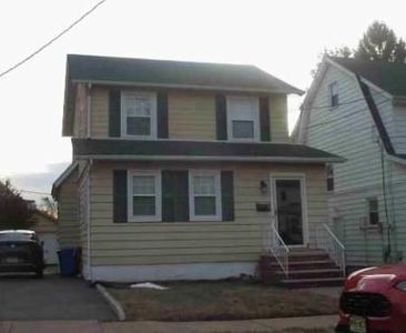 68 Kirk St
