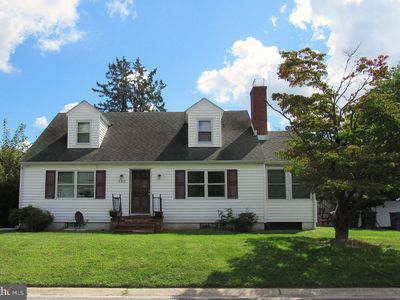 120 Center St