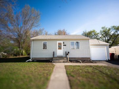 206 6th Ave N