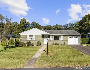 60 Venice Avenue
