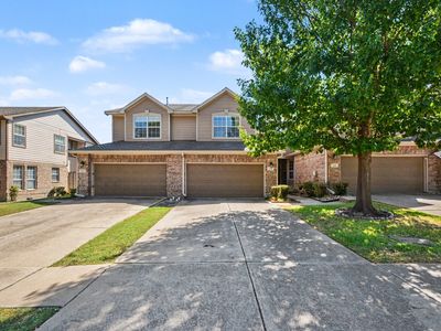 Property at 932 Avondale Ln, Plano, TX