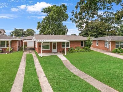 23 Donald Ct