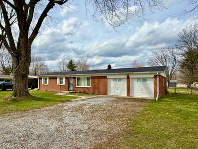 10628 E County Road 100 S