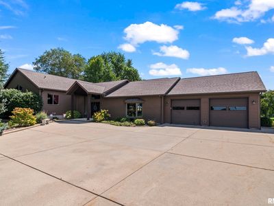 3876 Hudson Rd