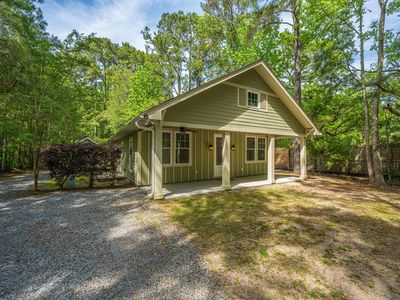 6037 Chisolm Rd