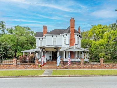 622 Main St
