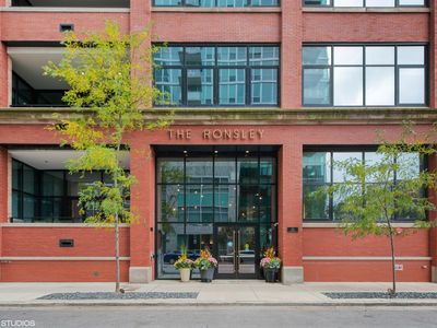 676 N Kingsbury St APT 502