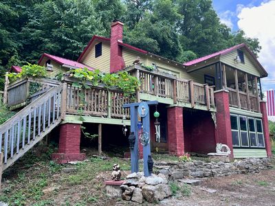 9950 Chestnut Ridge Rd