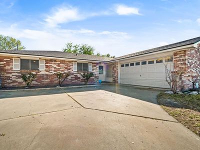 3925 Tripoli Dr