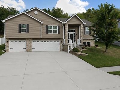 623 S Kisner Dr