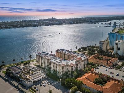 1801 N Flagler Drive #718