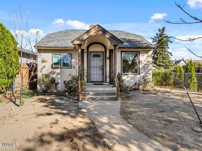 1215 Cherry Ave