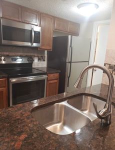 4641 Country Creek Dr APT 1086