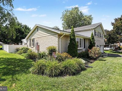 398 Folkstone Way