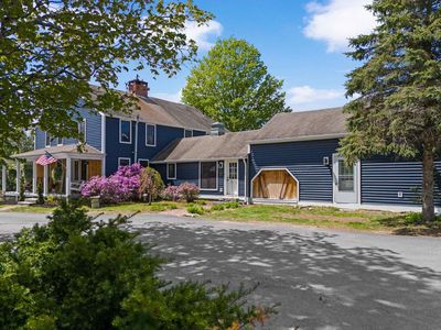 1407 South Stark Highway